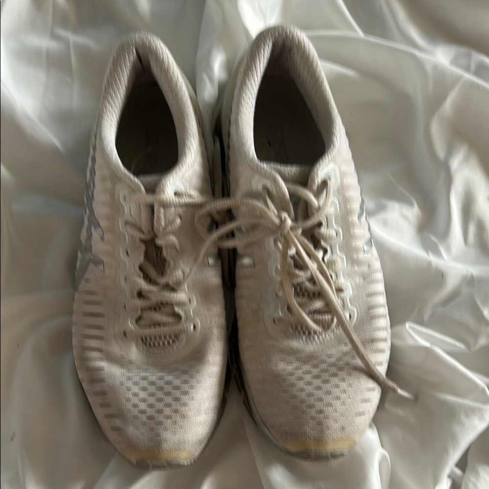 Asics Cream Athletic Shoes Breathable Mesh Design